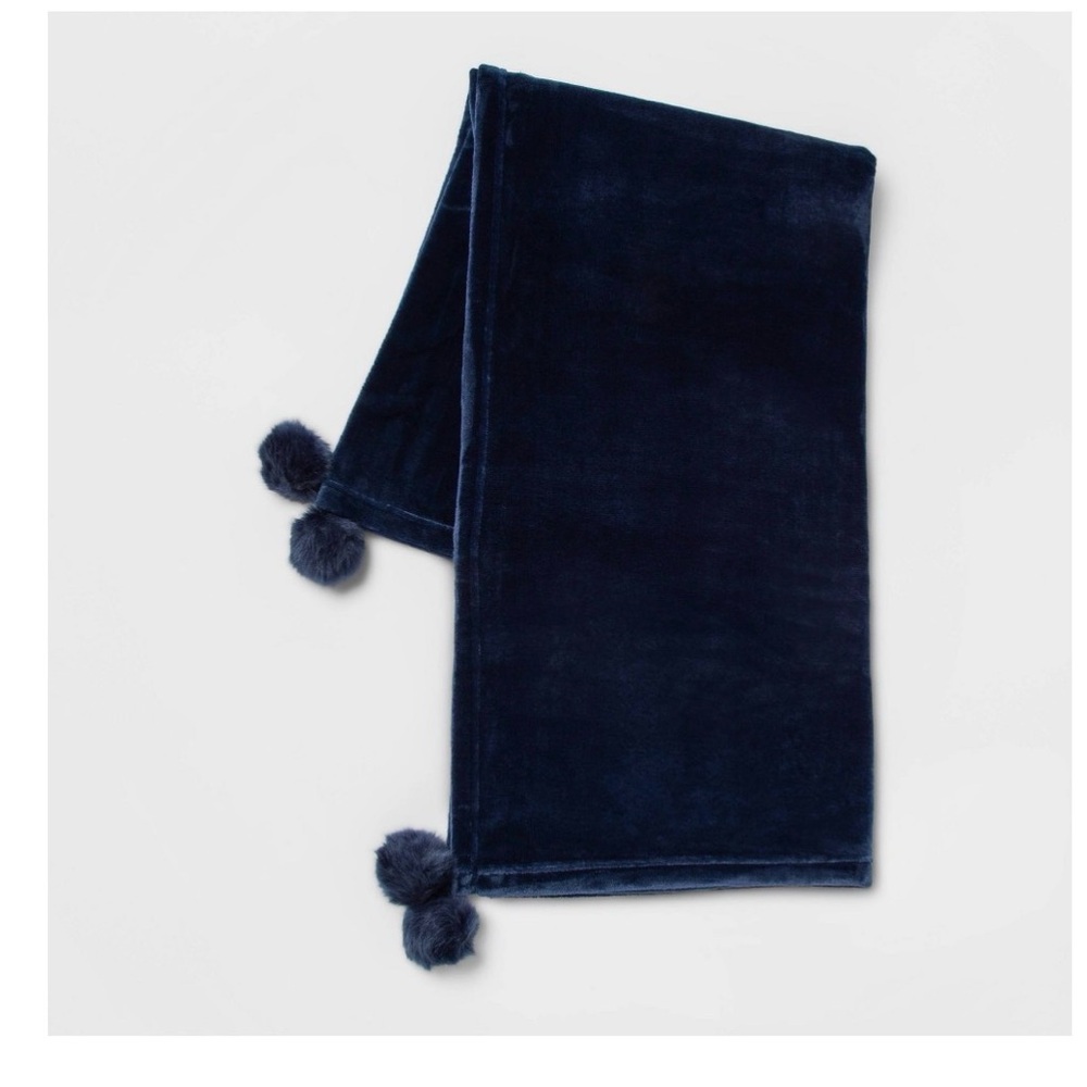 Opalhouse Solid Plush With Faux Fur Poms Throw Blanket 50x60"pink